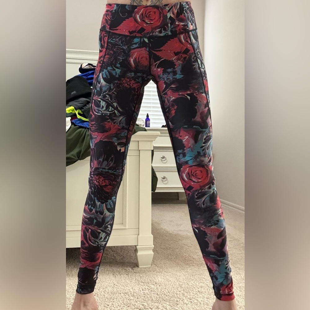 CALIA by Carrie Underwood Floral Leggings - Red and Black
